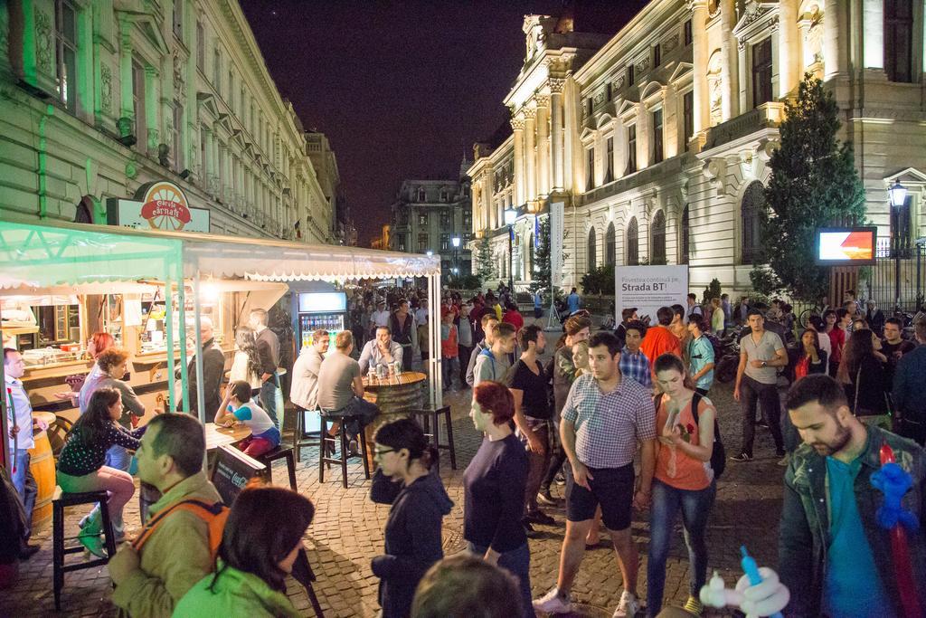Sunny Old Town Apartments Бухарест Екстер'єр фото