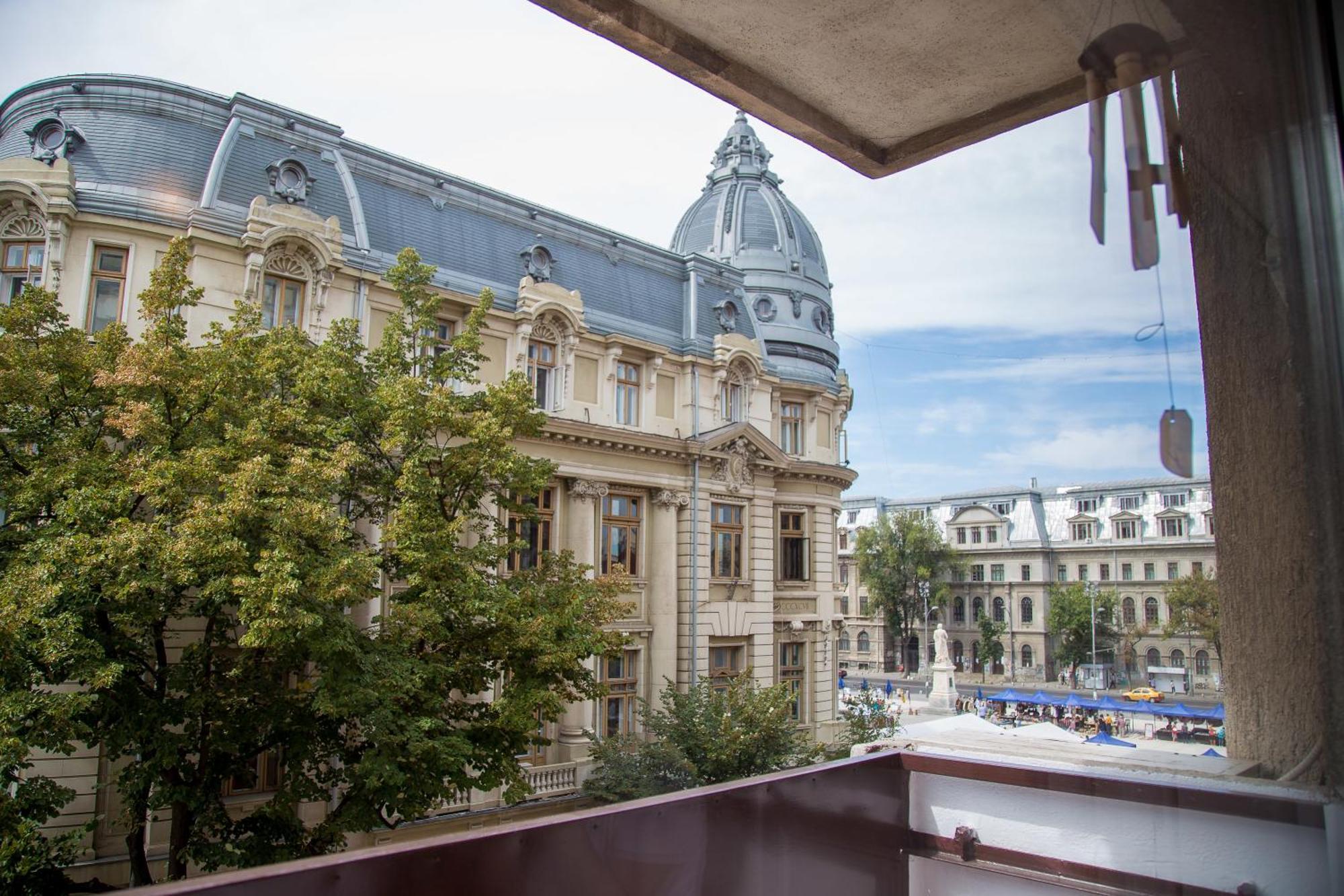 Sunny Old Town Apartments Бухарест Номер фото